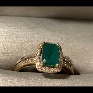 10K Yellow Gold Emerald Ring